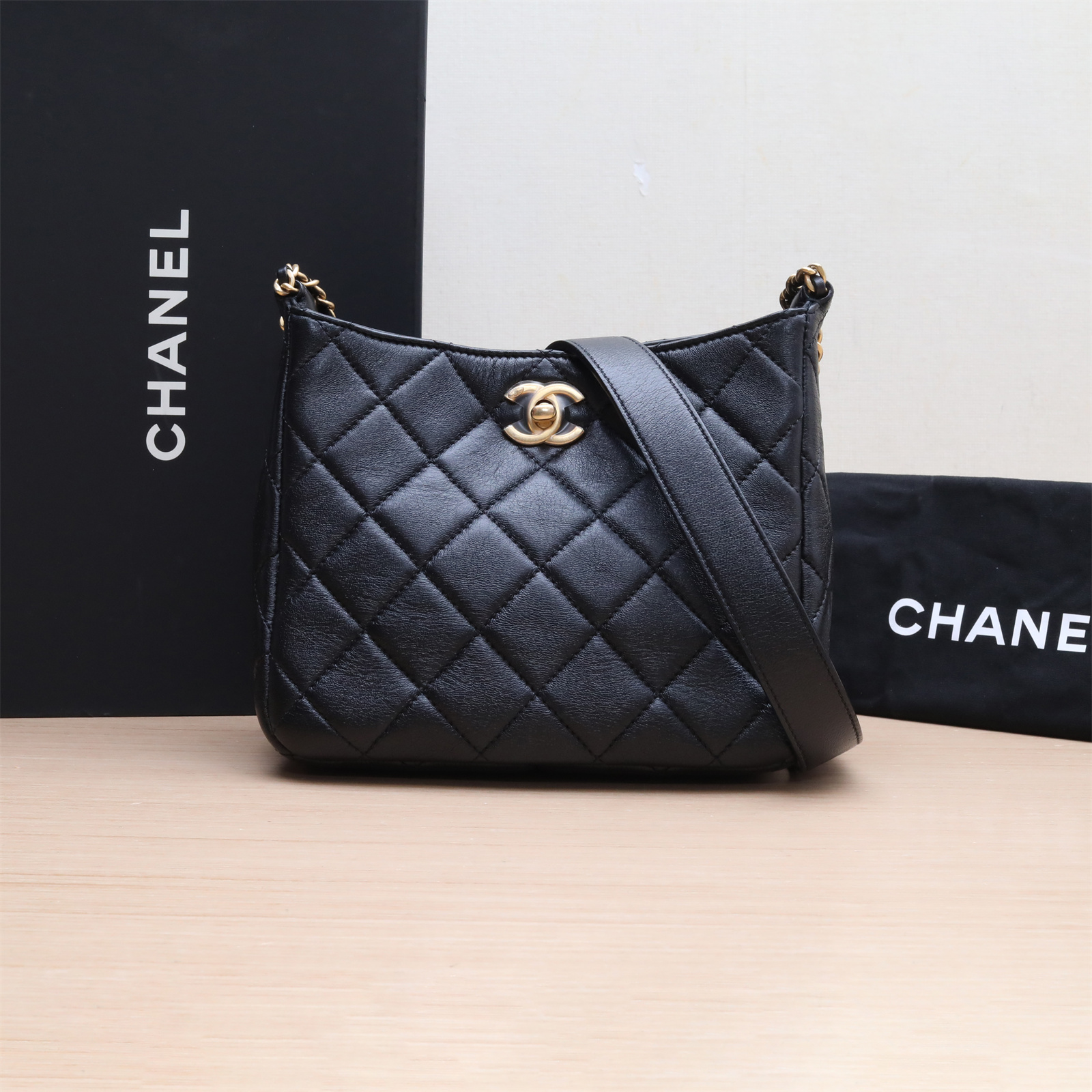 95新 Chanel/香奈儿 活动双双 22春夏 HOBO流浪包 小号 芯片开