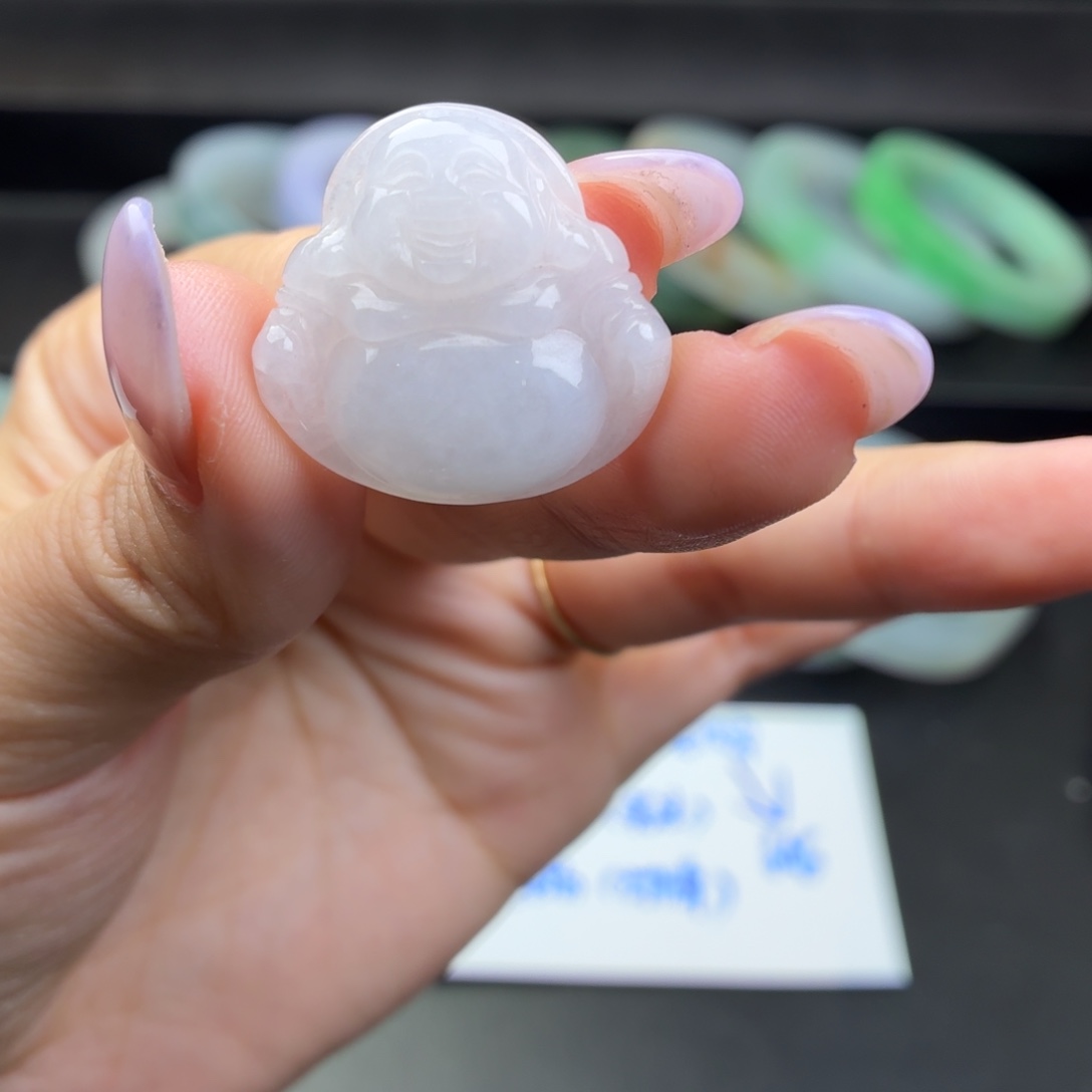 草***多翡翠未镶嵌颈饰翡翠