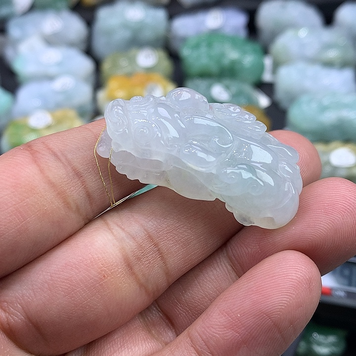 翡翠未镶嵌颈饰天然缅甸翡翠貔貅吊坠