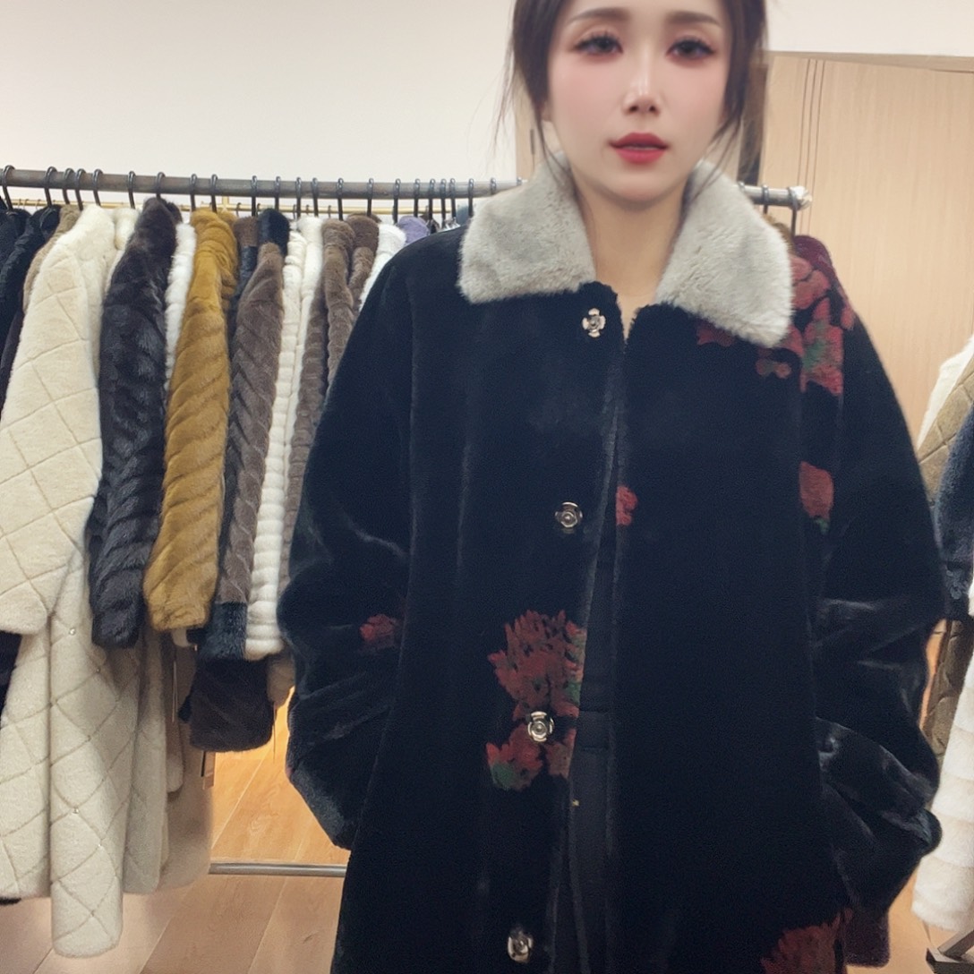 32号皮毛一体外套