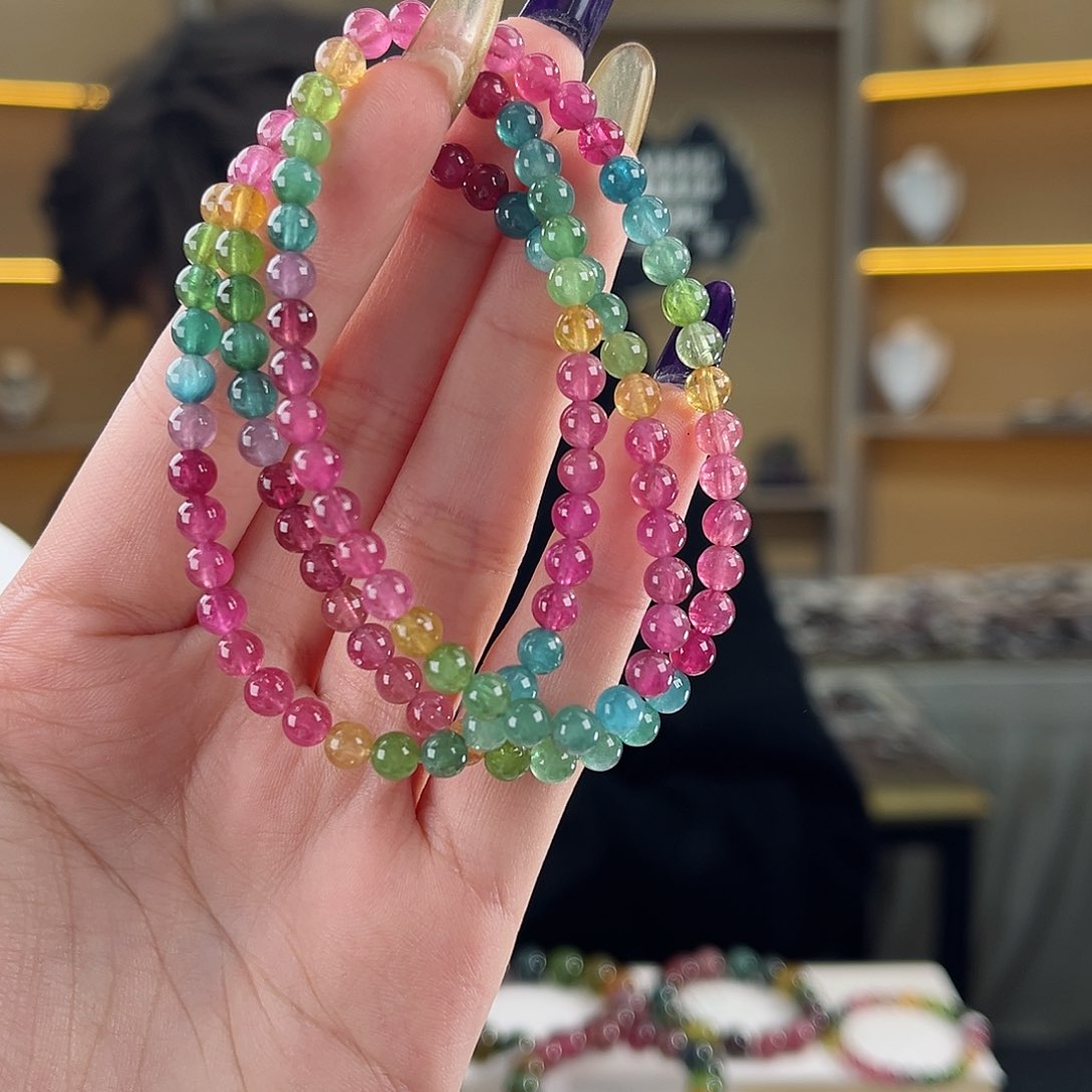 碧玺碧玺5mm（多样性发一件未镶嵌