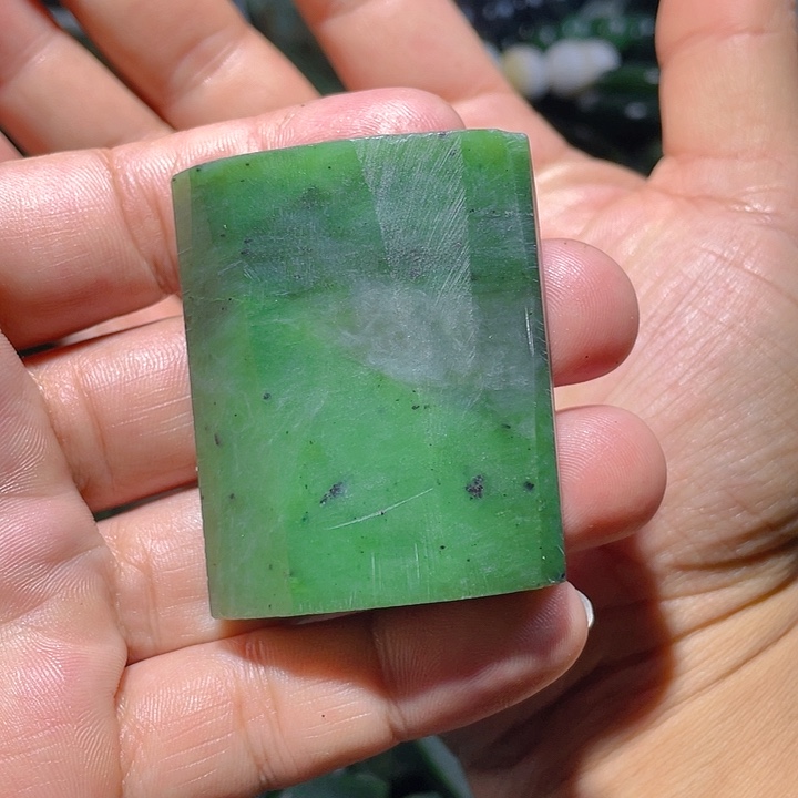 和田玉（碧玉）未镶嵌珠宝奇石