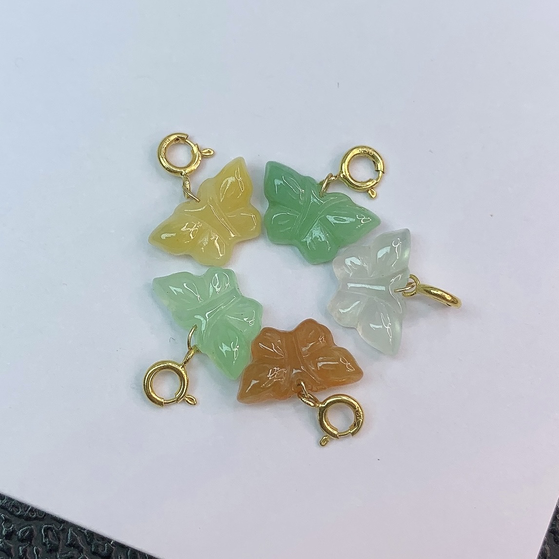 【朵朵翡翠甄选】冰种五彩蝴蝶滴溜吊坠18k金镶嵌五福临门一手五件