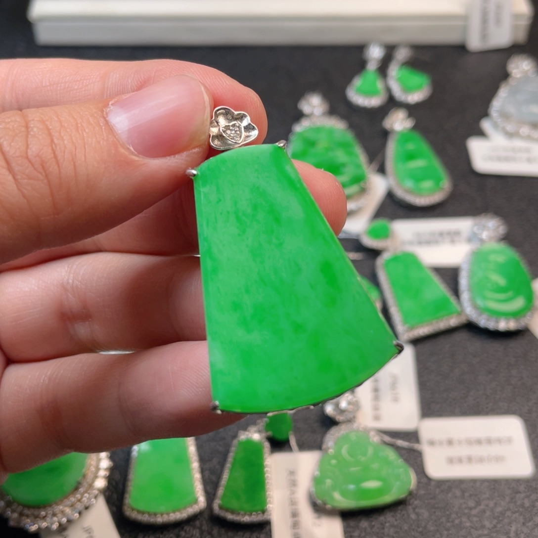 翡翠吊坠(不含链)银S925镶嵌