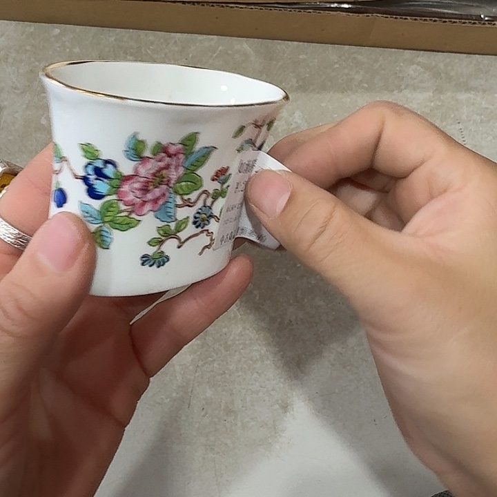如***云瓷器工艺美术品陶瓷瓷器瓷器工艺美术品陶瓷