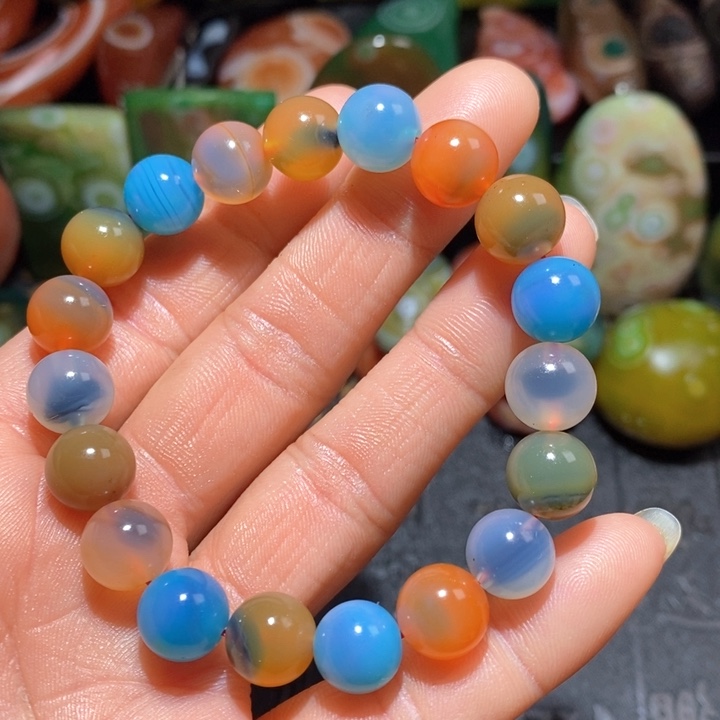 石英质玉颈饰未镶嵌