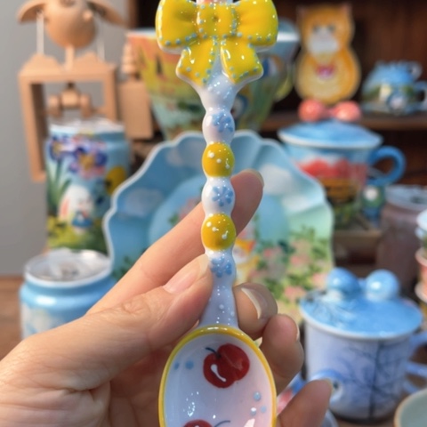 炉景德镇釉下手绘陶瓷 