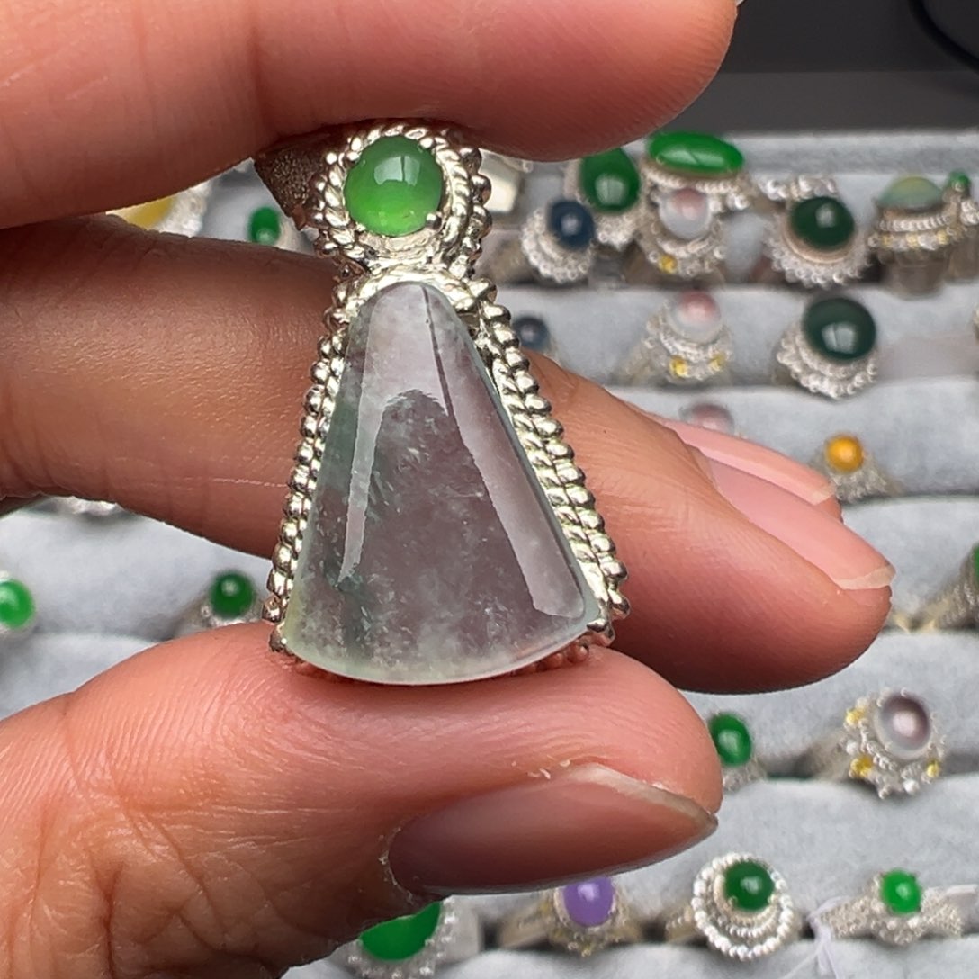 定制翡翠未镶嵌A货