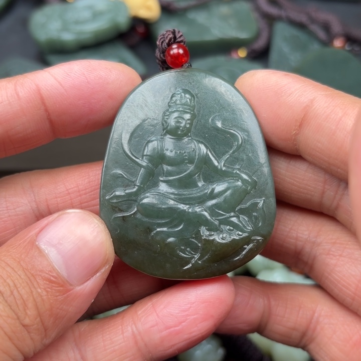 和田玉吊坠未镶嵌