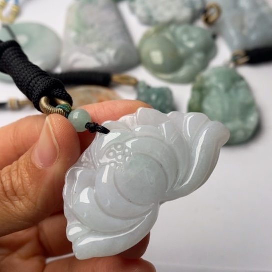 翡翠未镶嵌挂件翡翠