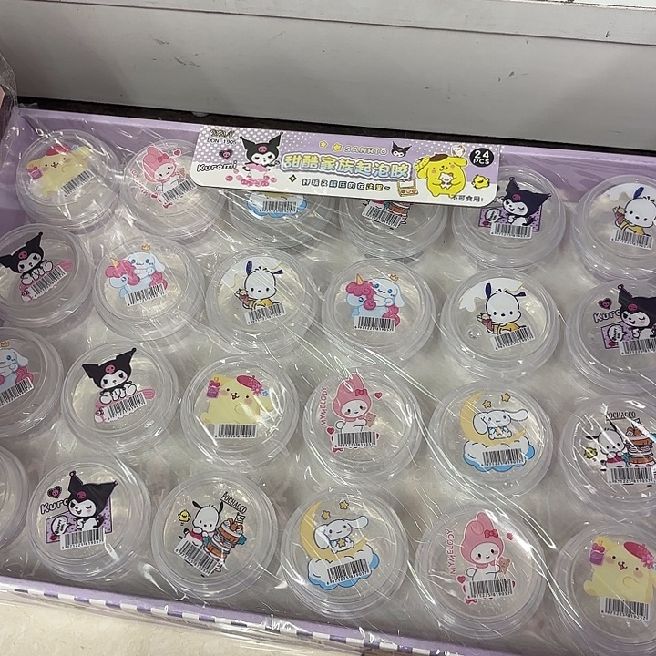 二十四个装三丽鸥高透起泡胶