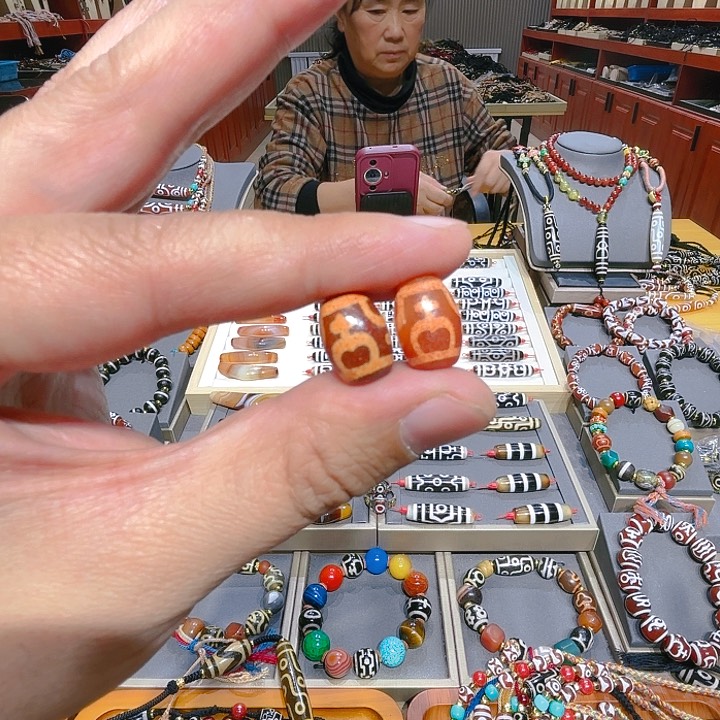 未镶嵌玛瑙/玉髓珠宝奇石