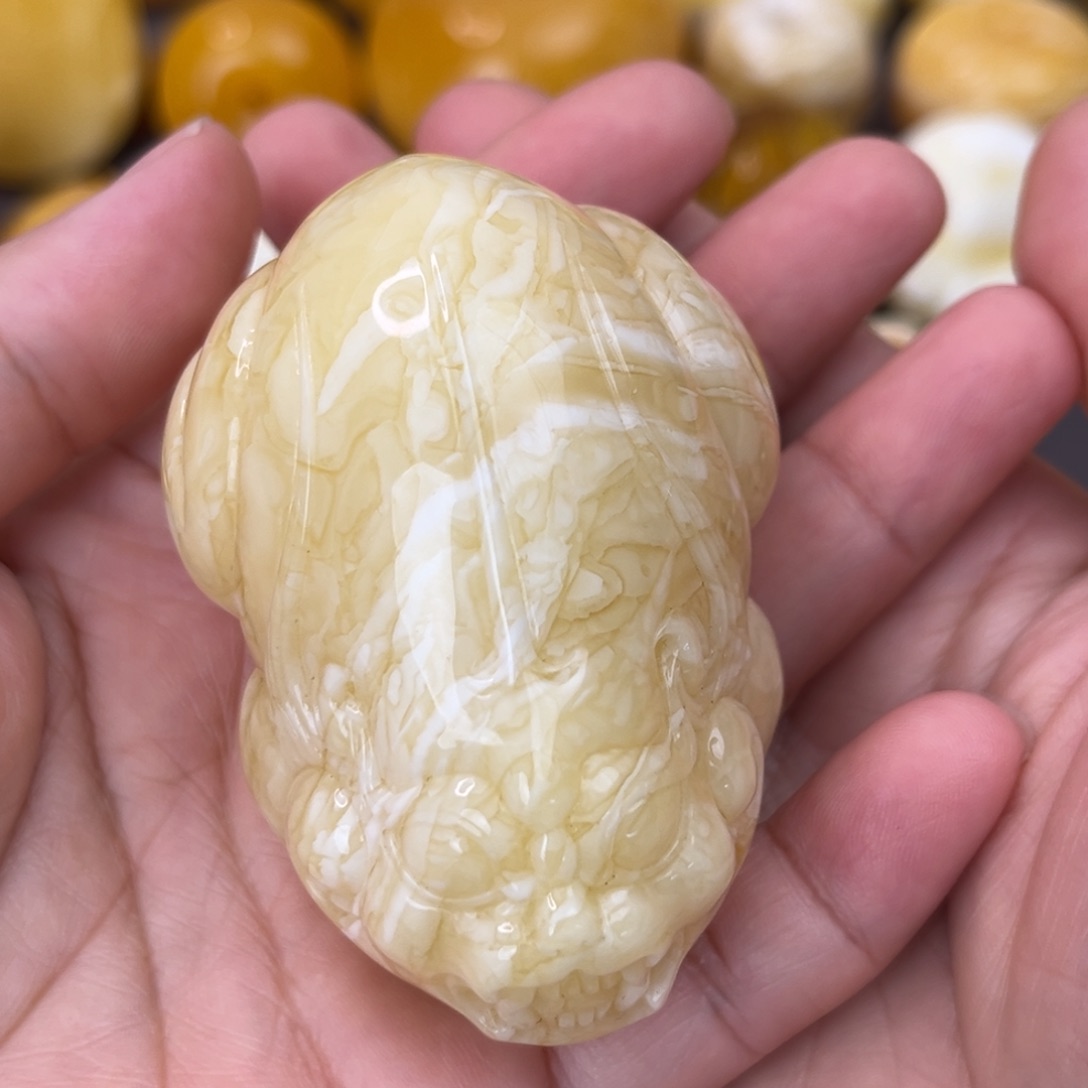 未镶嵌琥珀裸石虎皮纹貔貅