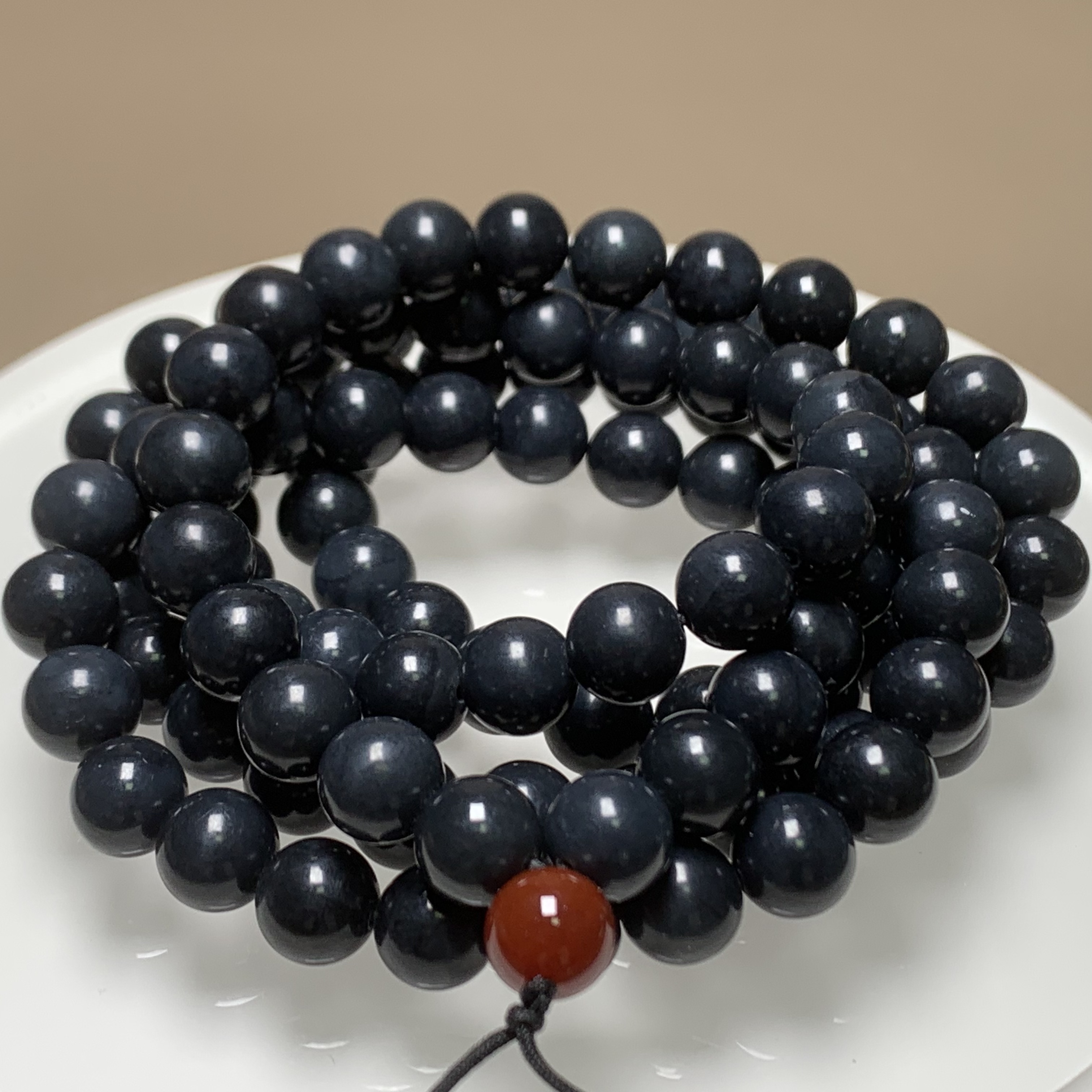 F619珠宝玉石精选和田玉手串