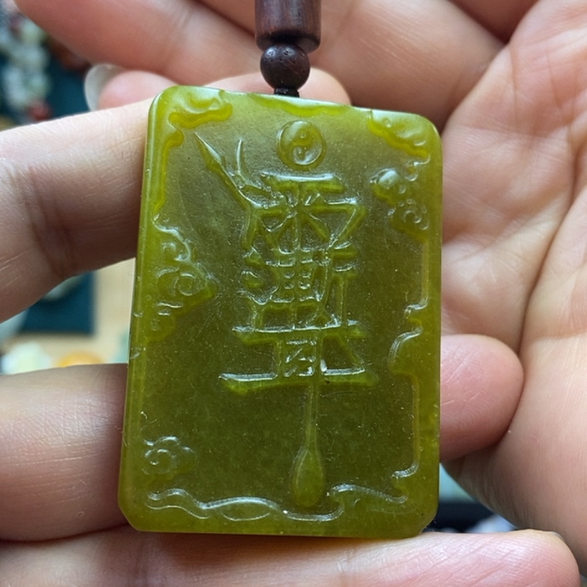 【闪购商品】蛇纹石玉吊坠未镶嵌
