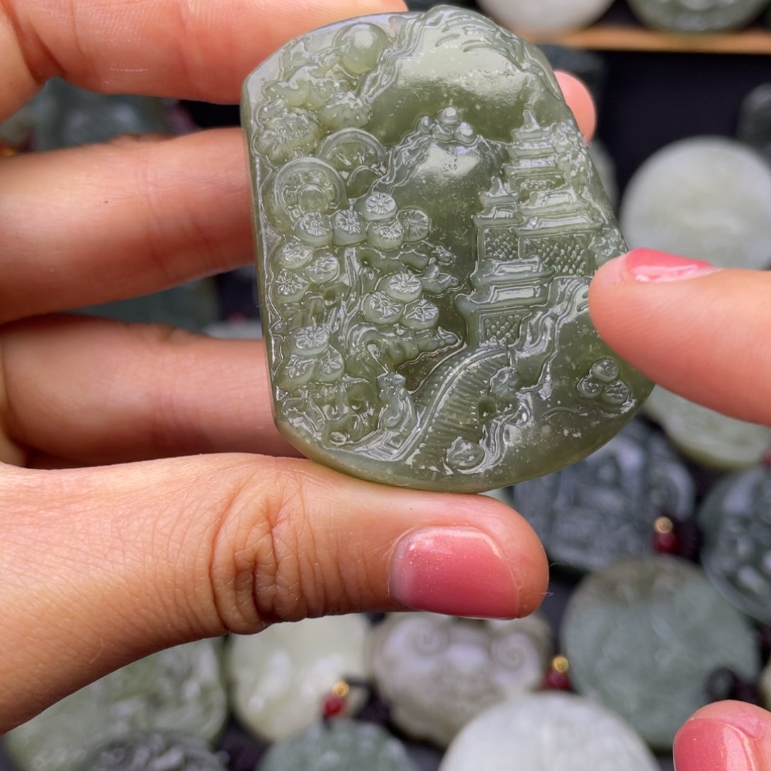 和田玉颈饰未镶嵌