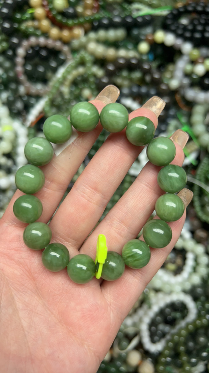 和田玉未镶嵌时尚