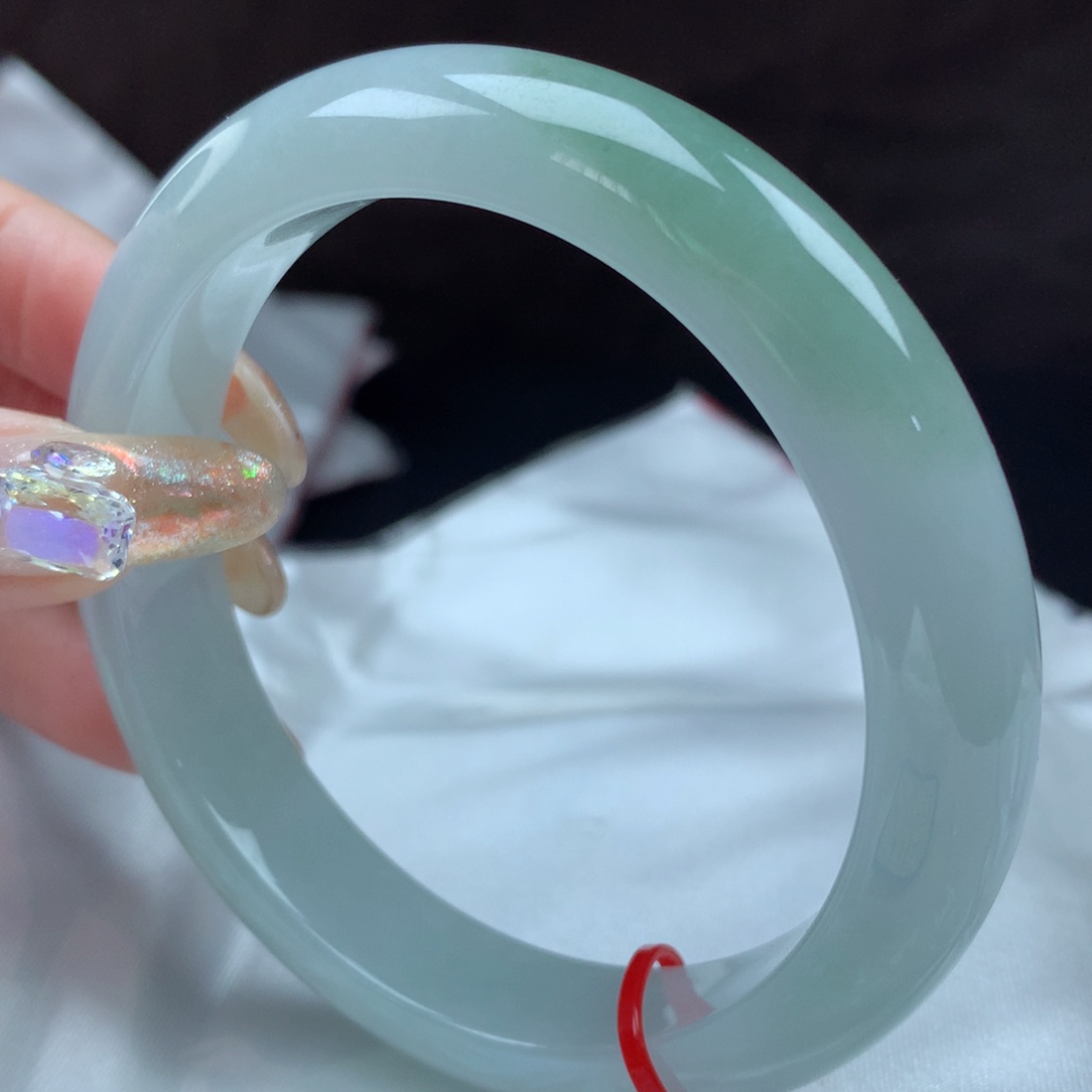 翡翠手镯未镶嵌96732，