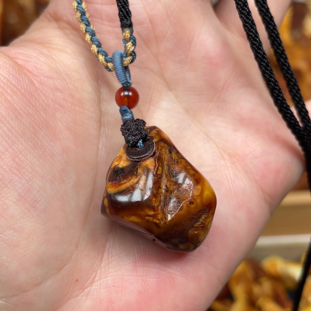 蜜蜡珠宝奇石未镶嵌