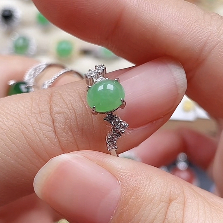 天然翡翠925银镶嵌