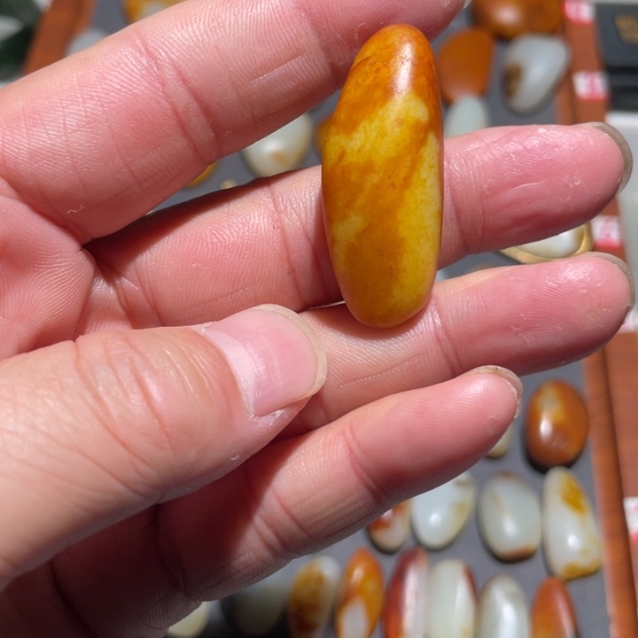 和田玉（糖玉）未镶嵌挂件