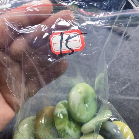 未镶嵌蛇纹石玉手链