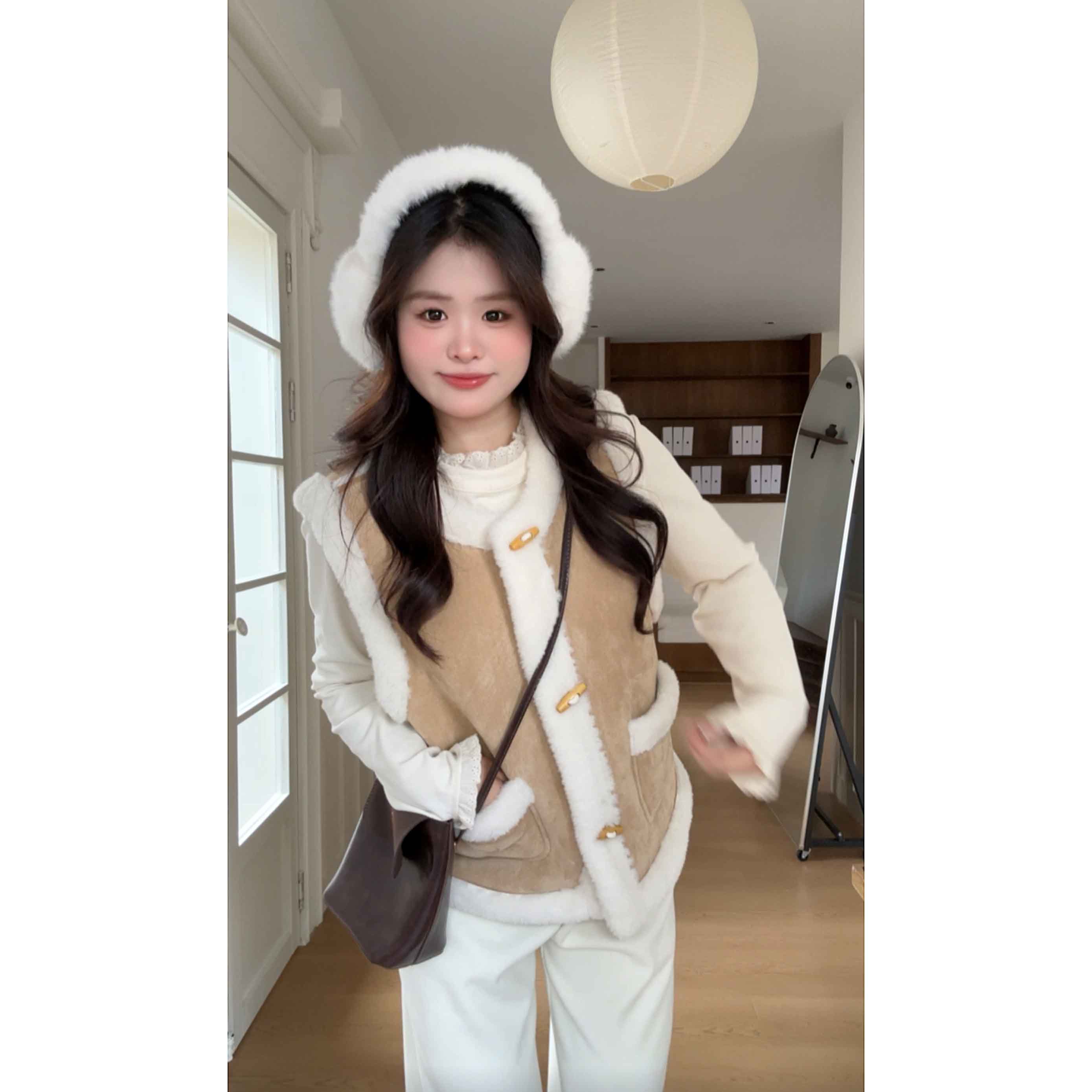 【冬日开场白】大头婷丫丫微胖皮毛一体宽松无袖毛绒背心马甲 ZX130