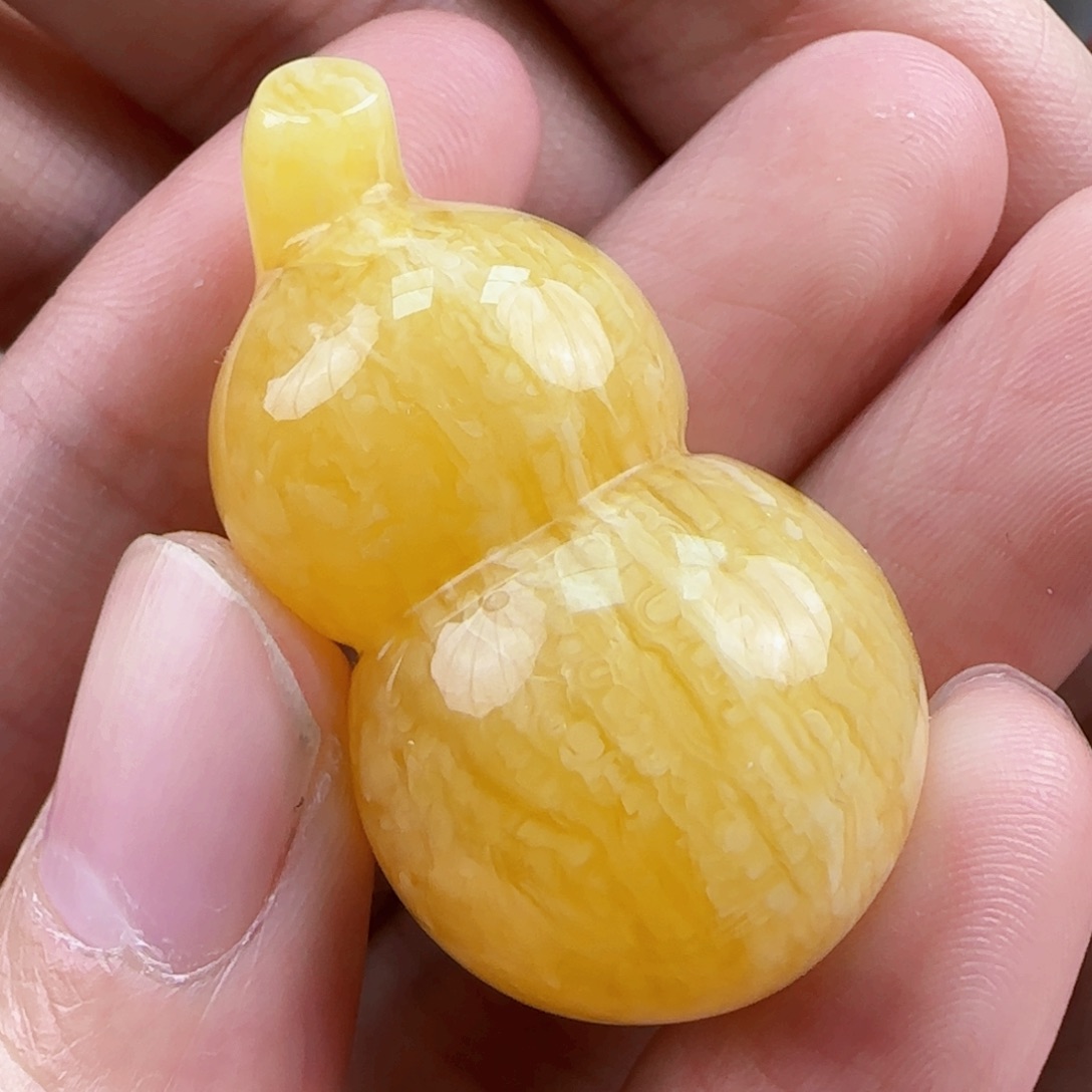 琥珀裸石未镶嵌蜜蜡