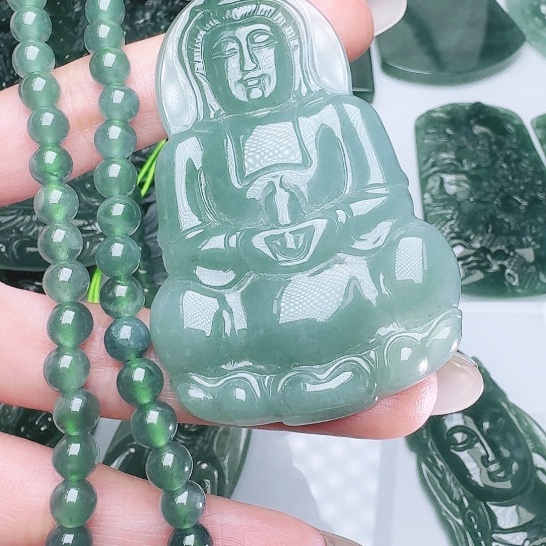 翡翠未镶嵌颈饰111