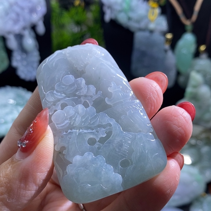 【闪购商品】颈饰未镶嵌翡翠山水