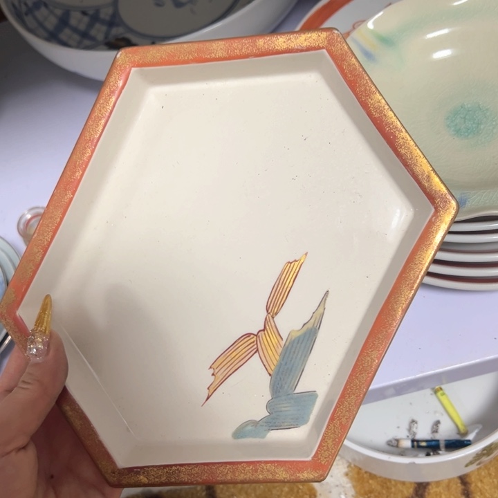 盖碗瓷器直播放漏中