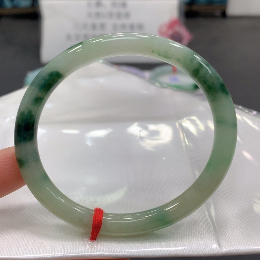 【闪购商品】翡翠手镯未镶嵌翡翠