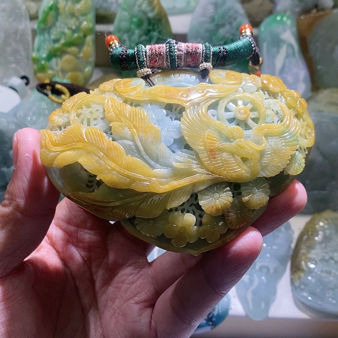 【闪购商品】翡翠颈饰未镶嵌凤凰