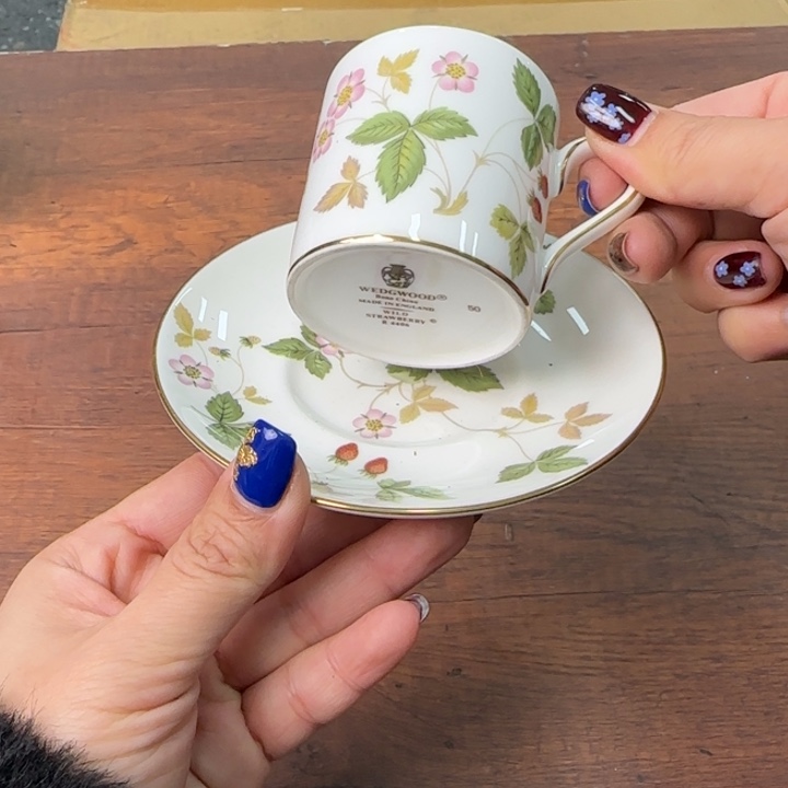 一个陶瓷物件哈哈哈哈