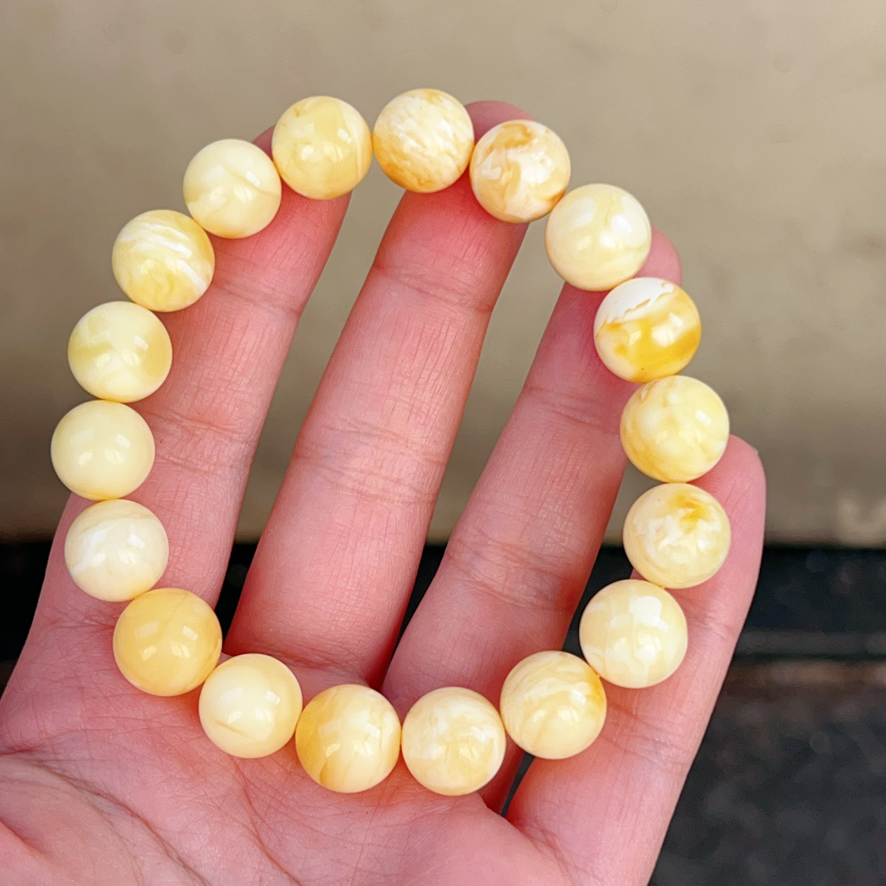 11mm+白花蜡蜜蜡圆珠手串，满蜡白花