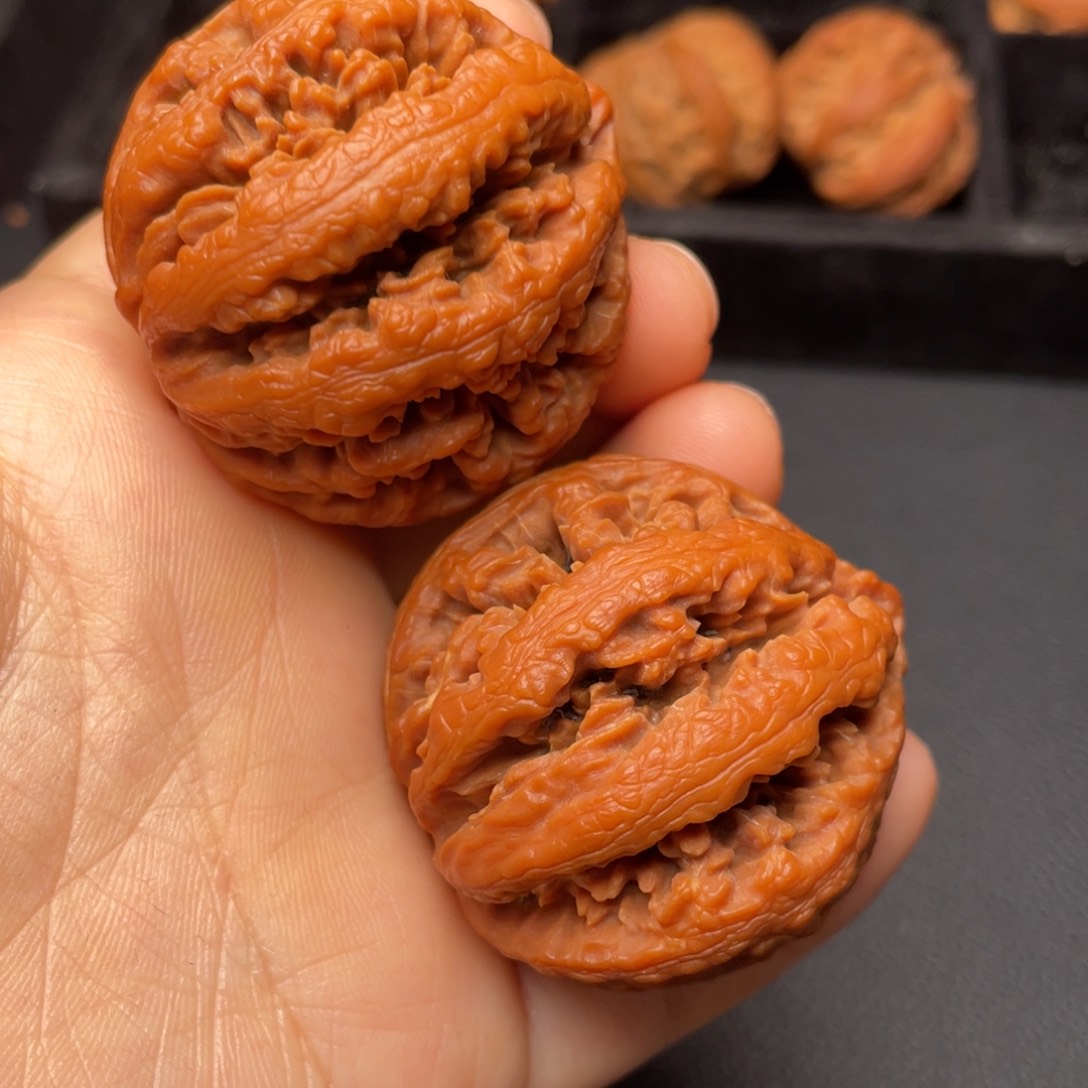 文玩核桃把件秦岭山脉文玩核桃