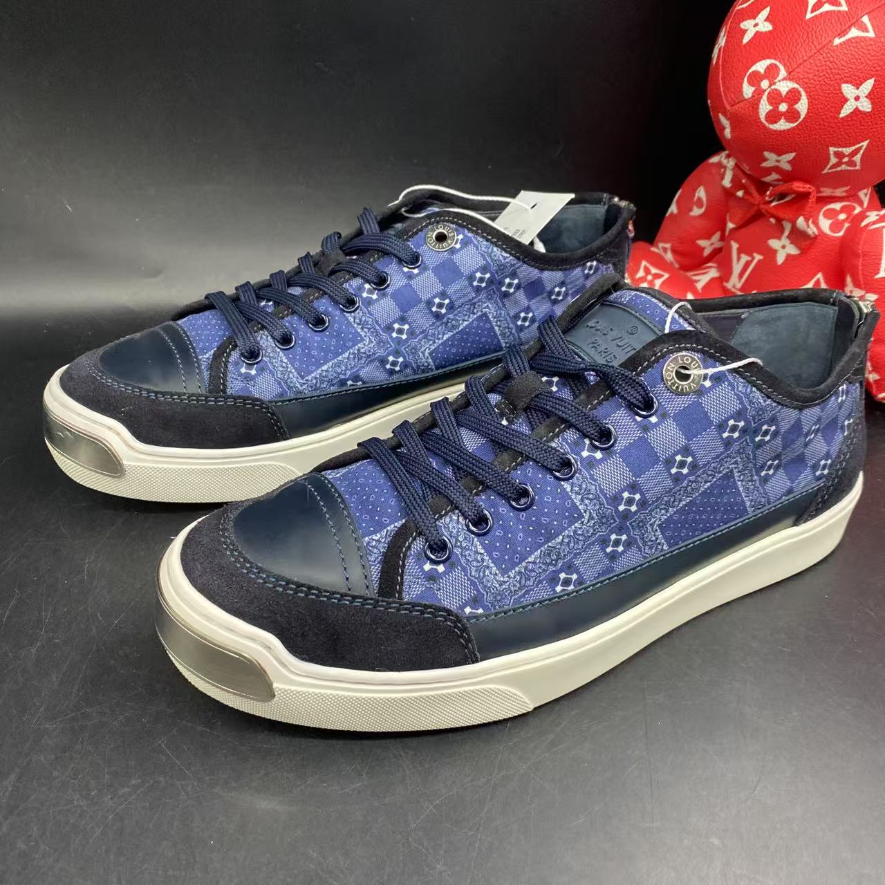 95新 LouisVuitton/路易威登 蓝色帆布棋盘格板鞋40欧码wdf1055