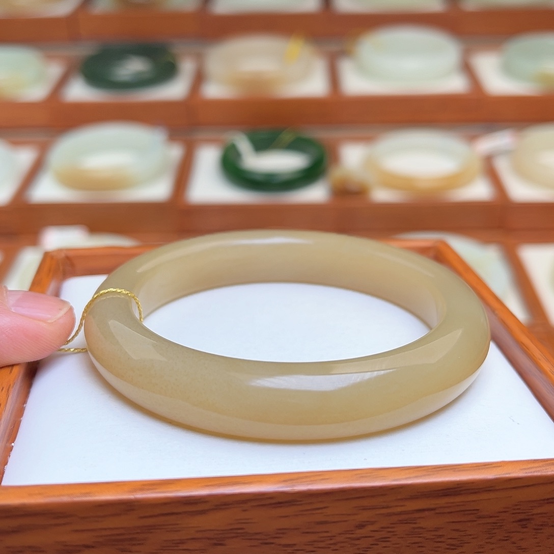 和田玉未镶嵌手镯58.6