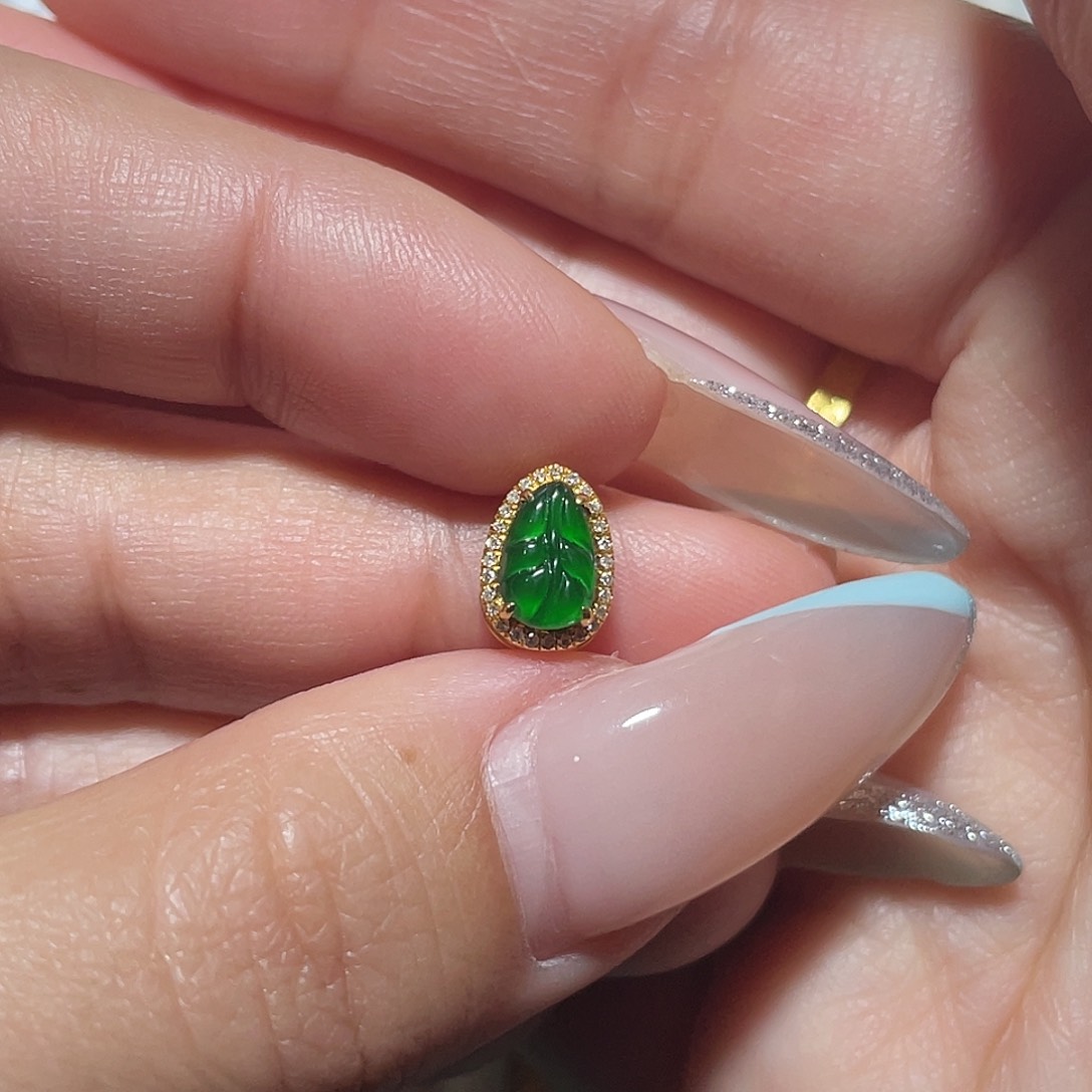 吊坠(不含链)18K金镶嵌翡翠