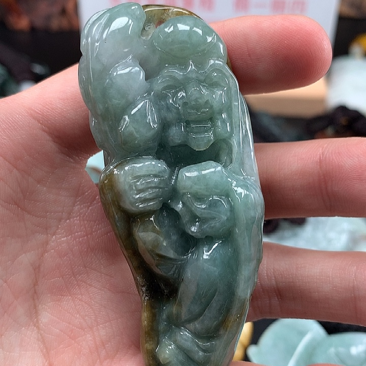 翡翠未镶嵌颈饰天然保真a货