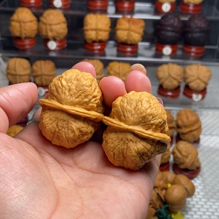文玩核桃把件灵山老蟾36
