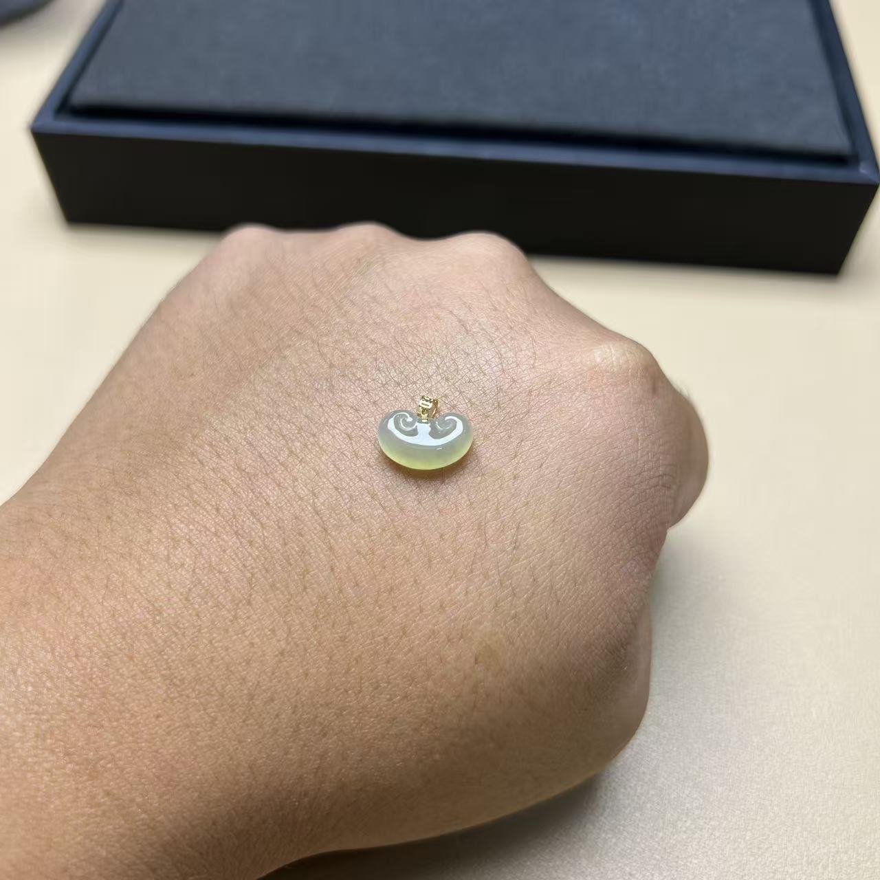 翡翠如意吊坠冰种冰黄水头好18K金诸事如意好运女士高贵