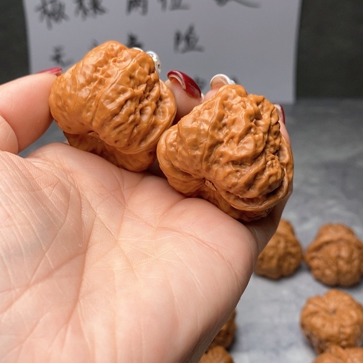 文玩核桃吊坠逝**爱蛙蛙40.40.1247