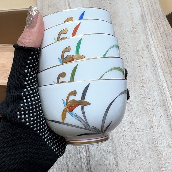 瓷片噗哈哈哈哈哈哈哈哈哈我