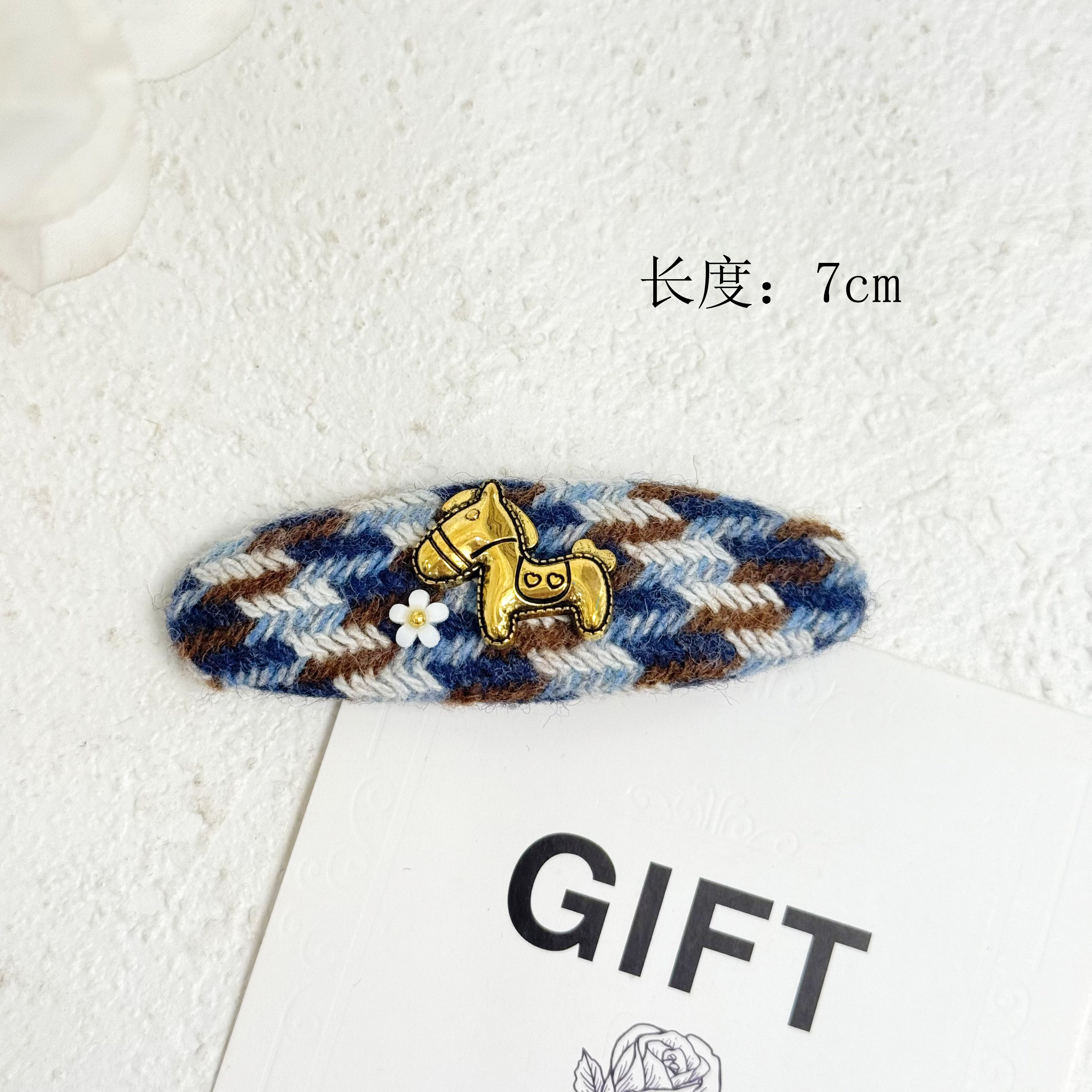 F-932秋冬毛绒针织格纹小马碎发BB夹