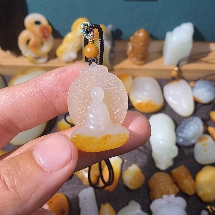 【闪购商品】和田玉挂件未镶嵌昆****张