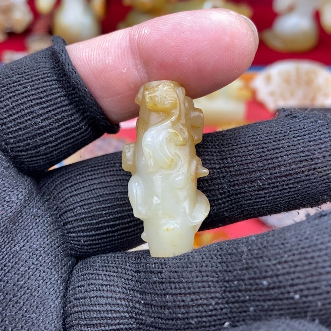 和田玉（糖玉）挂件未镶嵌