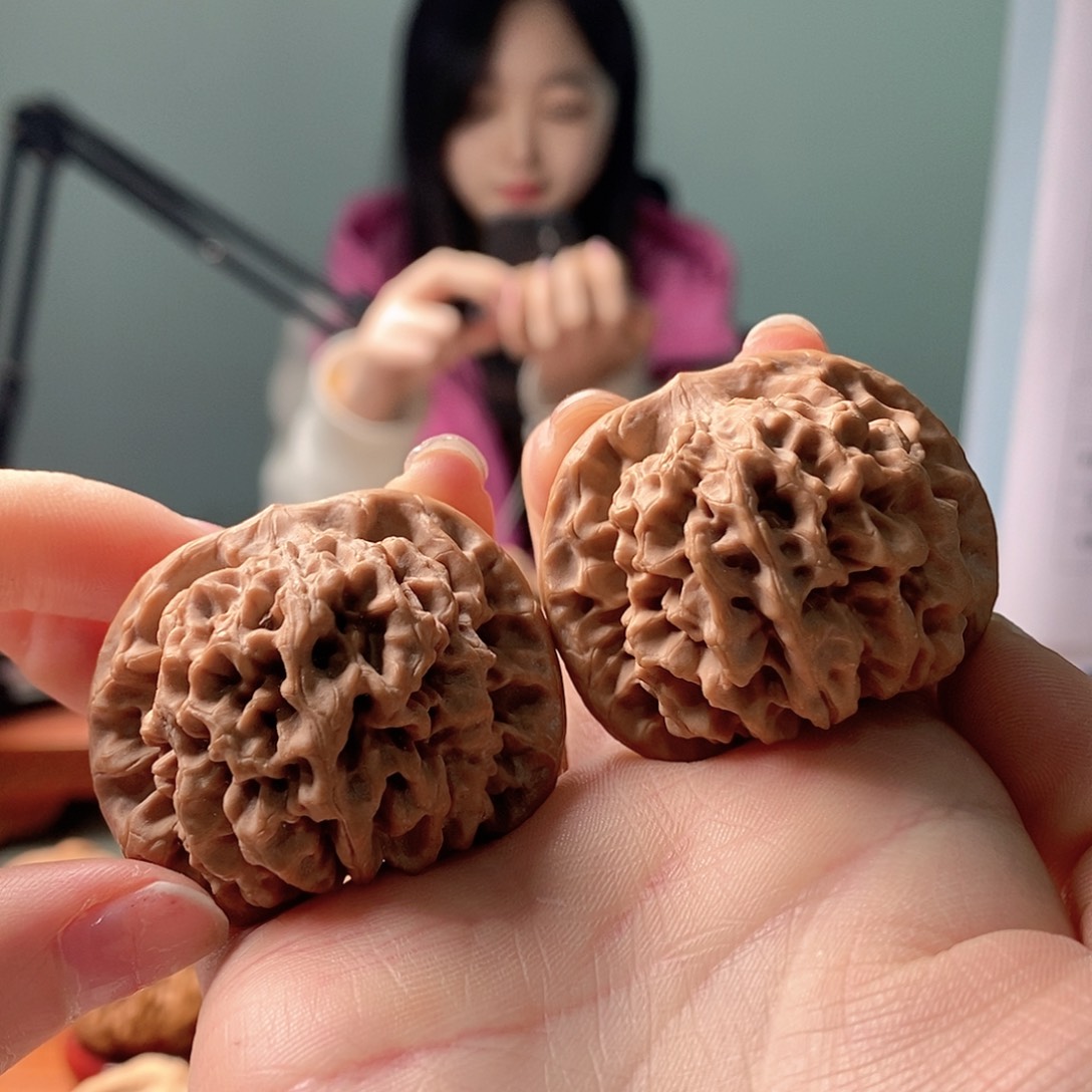 文玩核桃吊坠42秦闷