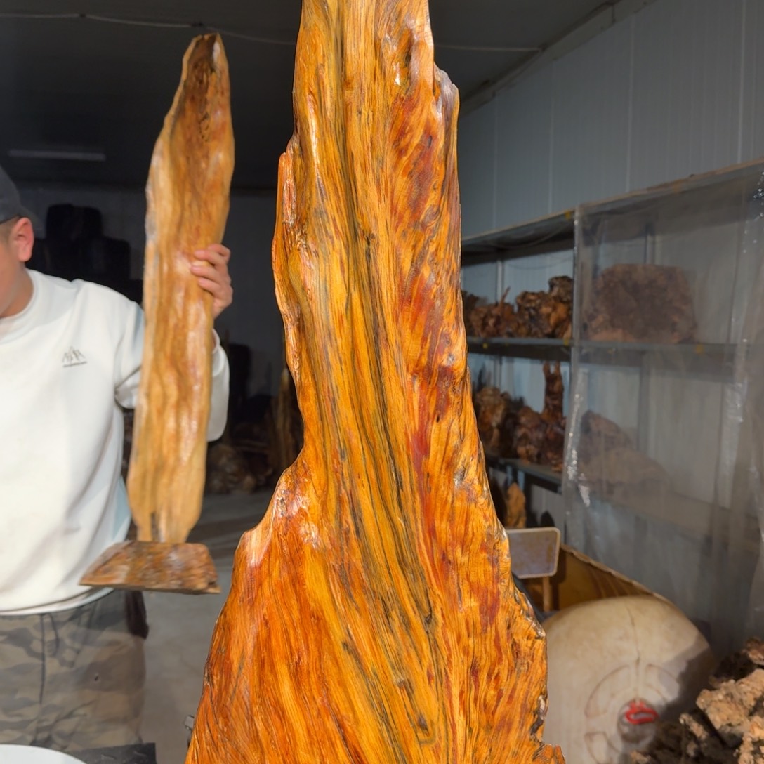 刷***帝木佳友琥珀木摆件，10