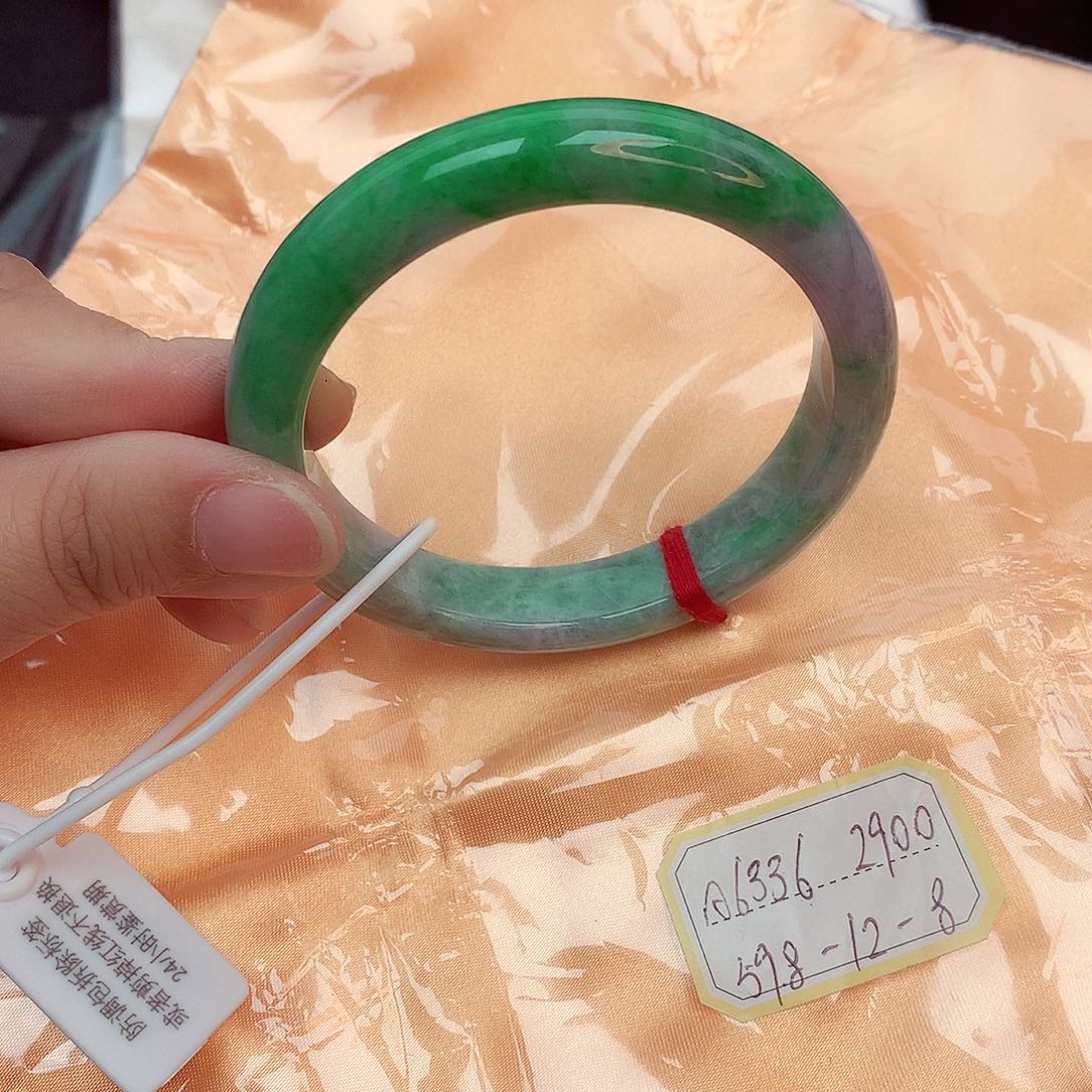 翡翠未镶嵌手镯缅甸翡翠